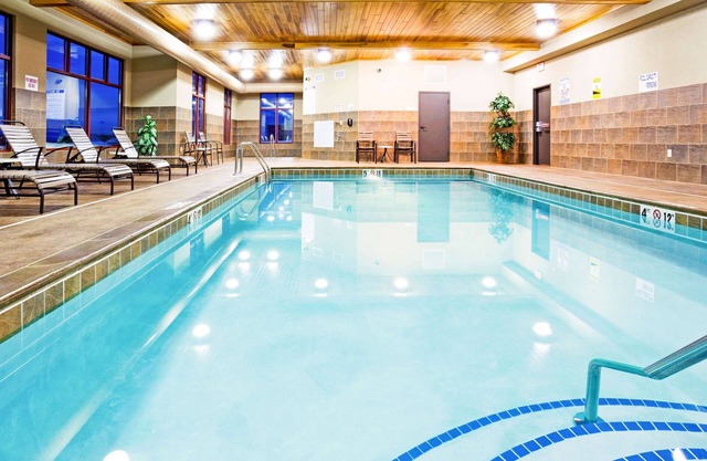 Comfort Inn & Suites Mountain Iron and Virginia