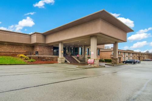 Comfort Inn & Suites - Pittsburgh North