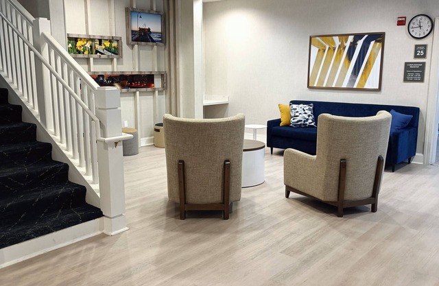 Comfort Inn & Suites Virginia Beach - Norfolk Airport