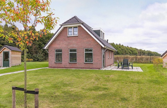 Comfortable bungalow for 6 persons