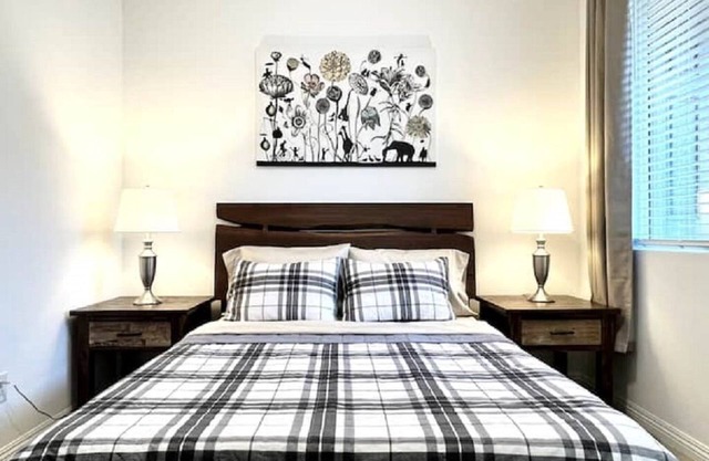 Comfy house in suite perfect for business travel