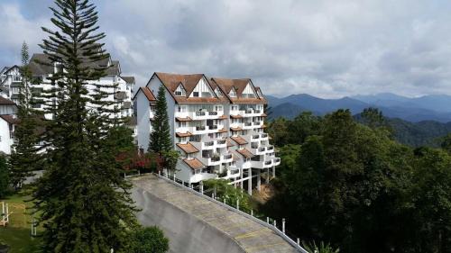 ComfyHome A3-5-6 5th Flr Mountaon view