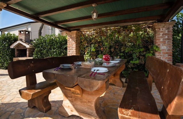 Complex Danny with common pool /Danny II - Apartment with Garden View and with Pool