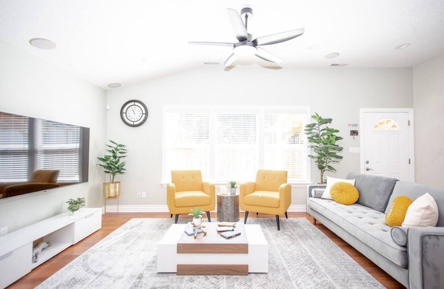 Concord Private 2bed 1 bath house