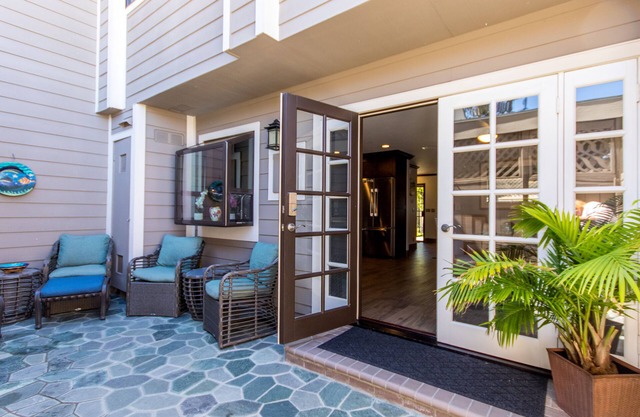 Condo on 40 acres of Nature near the beach! Still some days in July