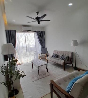 Condominium Crystal Heights