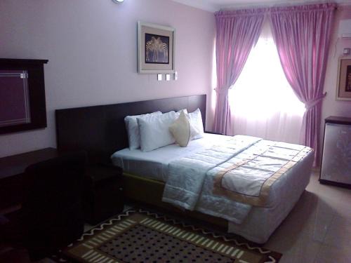Conference Hotel and Suites Sagamu
