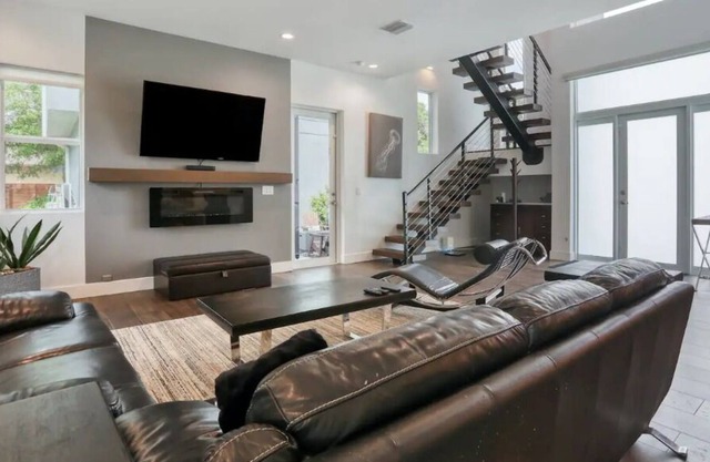 Contemporary Modern Luxury Tampa Home With Rooftop Terrace BRAND NEW pool with spa