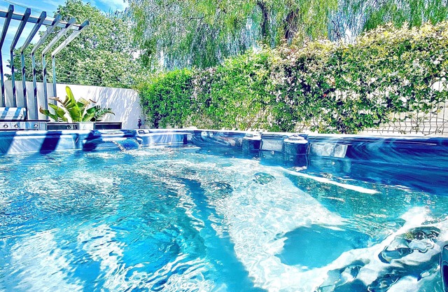 Contemporary villa with SPA 15 minutes from the beach