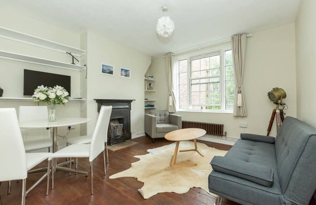 Convenient 2 Bedroom Apartment in Central London