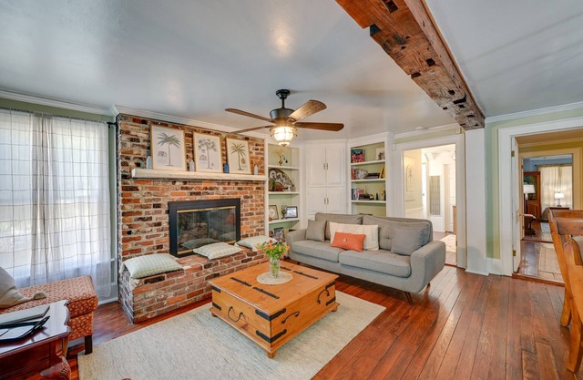 Convenient New Bern Apt with Patio Access!