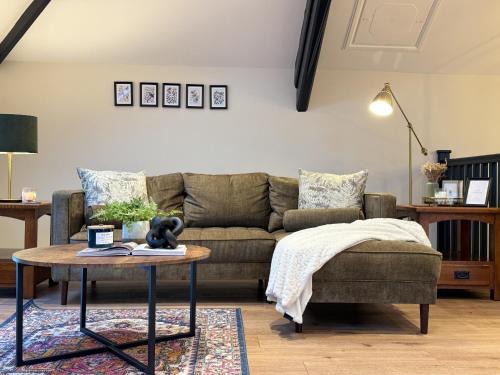 Converted Welsh Sunday School with Sea View & Garden on Anglesey - Dog Friendly