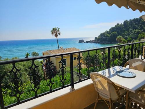 Corfu Glyfada Menigos Resort 40