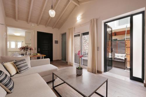 Corfu Town Luxury Studio -B
