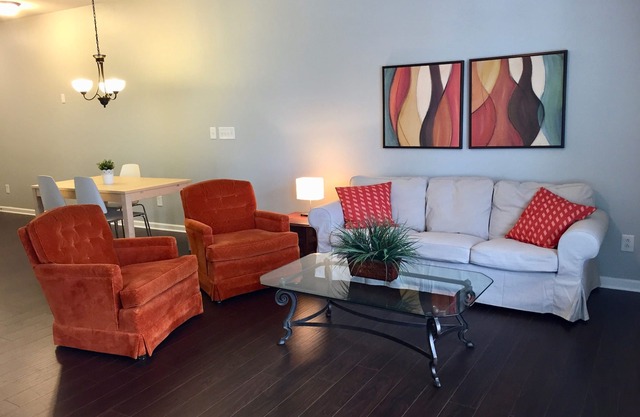Cornelius Condo, centrally located