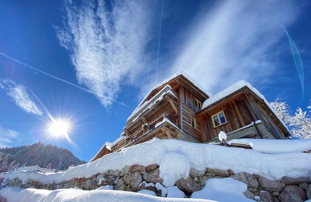Corner4 Stunning SelfCatered chalet outskirts of MORZINE Perfect for Families