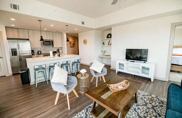 Corporate Uptown Furnished Apartments