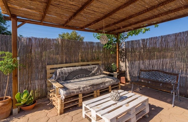 Cortijo los Dolmenes Antequera by Ruralidays