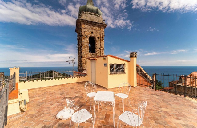 Costarainera typical Ligurian village between Sanremo and Imperia-terrace overlooking the sea WI-FI