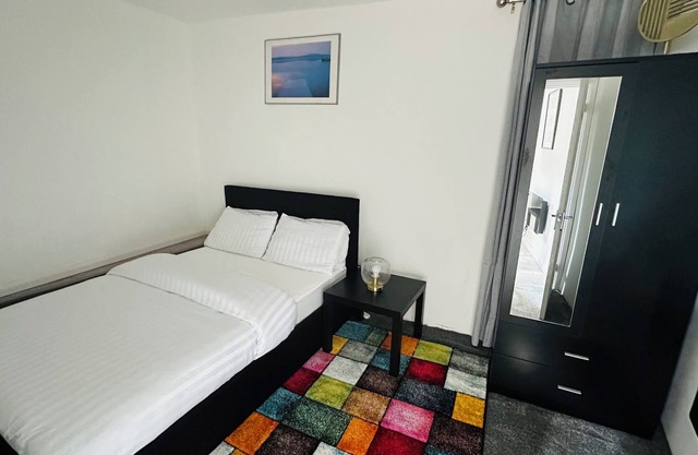 Cosy and Comfy Deluxe Luxury Apartment close to the o2 Arena, Cutty Sack/Parks