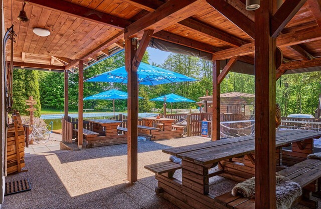 Cosy apartment for 2 guests with WIFI, pool, A/C, TV, patio and pets allowed