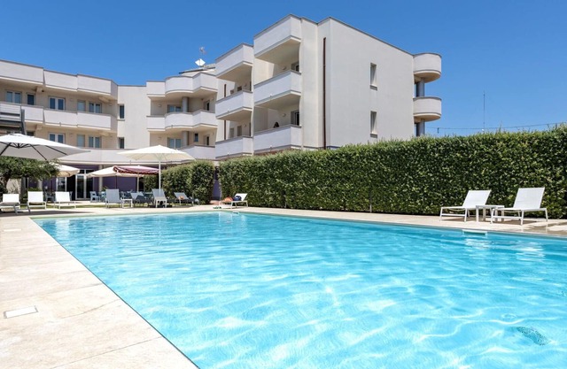 Cosy apartment for 4 guests with pool, WIFI, A/C, TV, balcony and parking