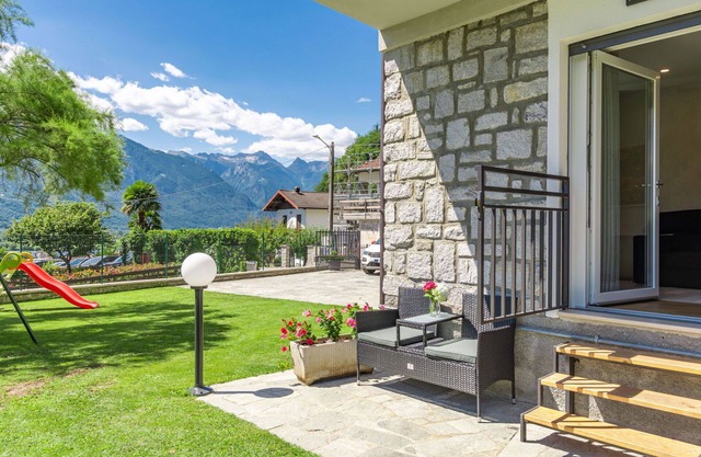 Cosy apartment for 3 people with A/C, WIFI, TV and patio