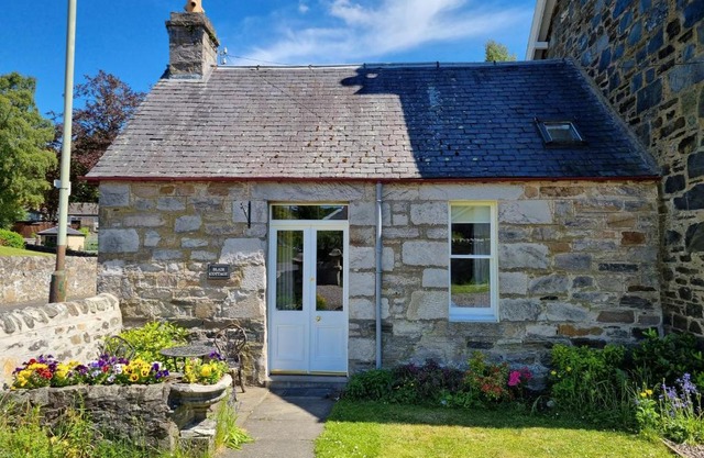 Cosy peaceful one-bedroom cottage in Pitlochry