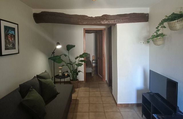 Cosy T2 in the heart of a picturesque village