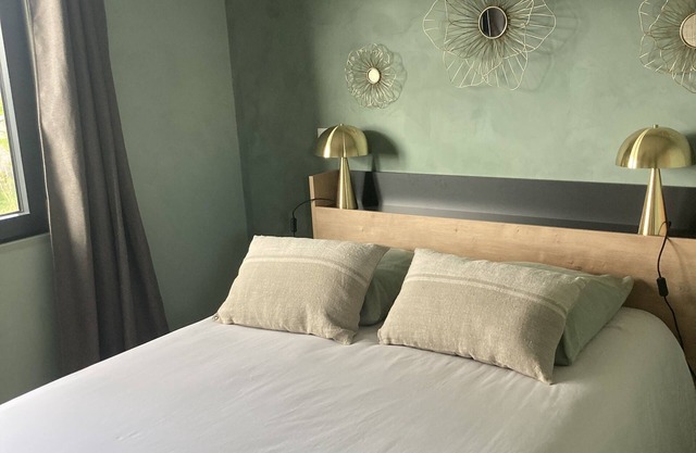 Cottage for 2, with a private spa and heated swiming pool