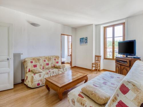 Cottage in Pontgibaud near Volcano Park, cleaning included