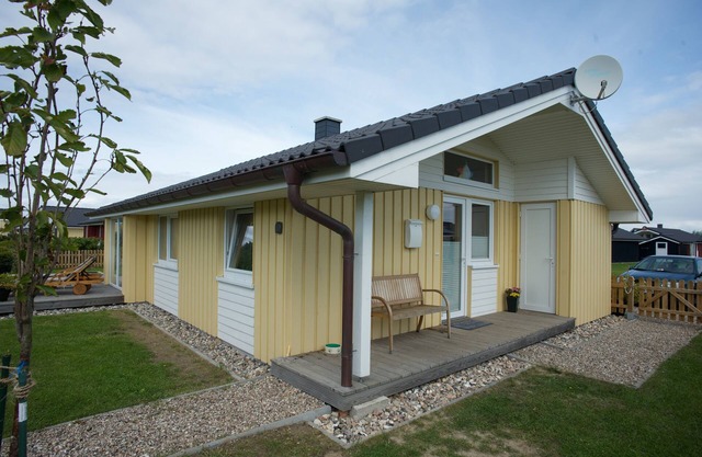 Cottage on tw beach/sea. Büsum u. St. Peter-Ording, pets welcome