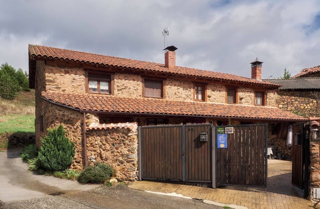 Country Home 'Entre Valles' with Mountain View, Private Terrace and Wi-Fi