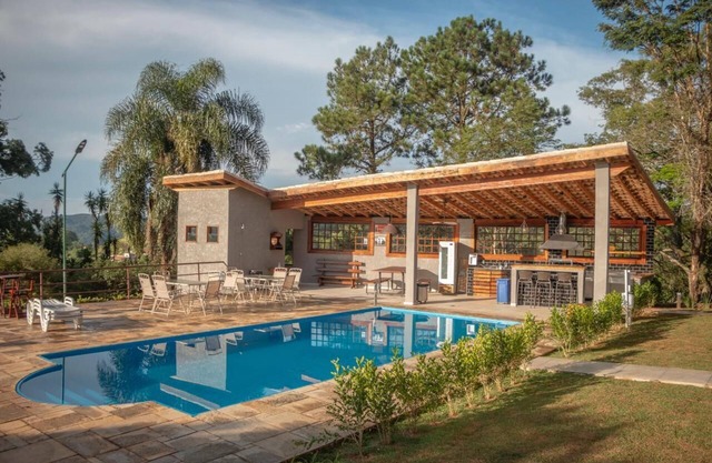 Country house 3000m2, 25min from SP 21 people