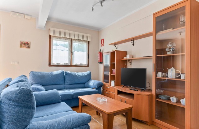 Country House 'La Xana' with Mountain View, Wi-Fi and Air Conditioning