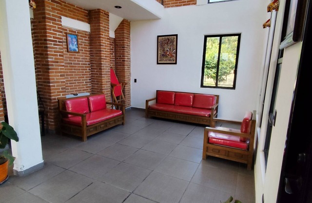 Country house with pool! Everything you need!