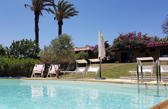 Country house with view of Cagliari lagoon and large garden