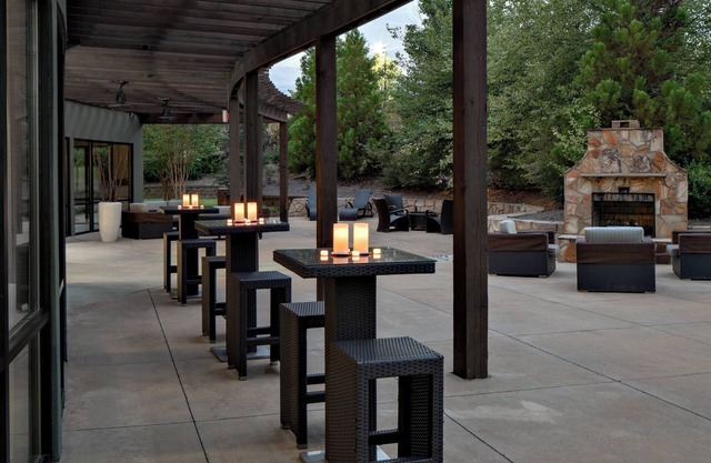 Courtyard by Marriott Raleigh North/Triangle Town Center