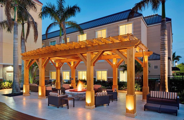 Courtyard by Marriott Sarasota at University Town Center