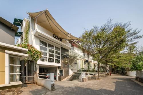 Cove Bening Boutique