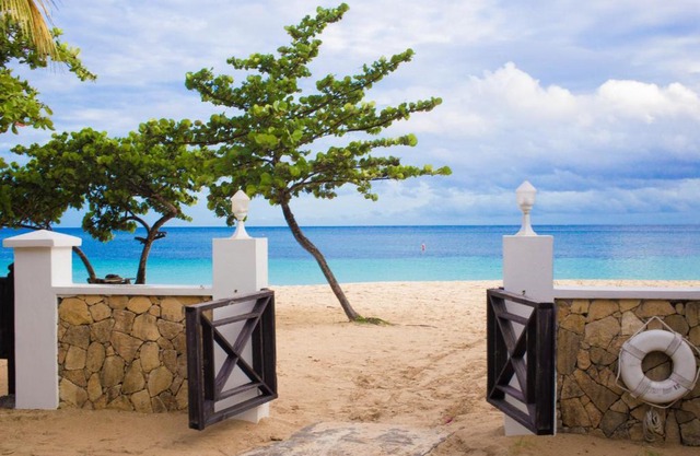 Coyaba Beach Resort