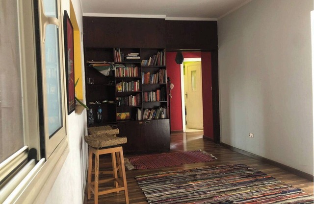 Cozy 1-bedroom apartment in charming Downtown Cairo with WiFi, AC