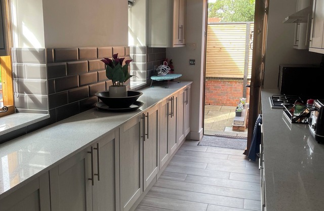 Cozy 1-bedroom bungalow in charming Leamington Spa with WiFi