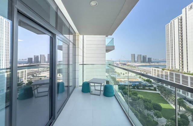 Cozy 1BR Aprt with Balcony