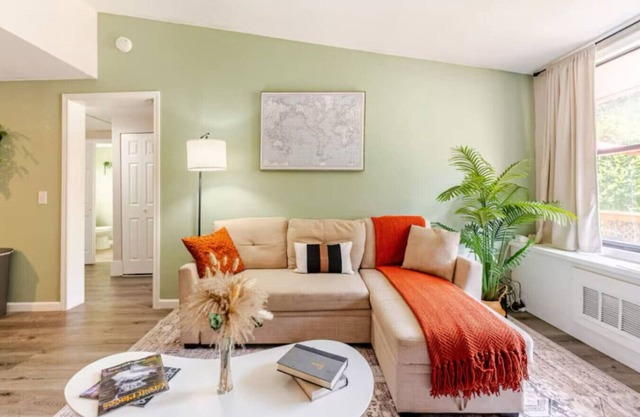 Cozy 1BR Apt - 6mi to Ft Moore