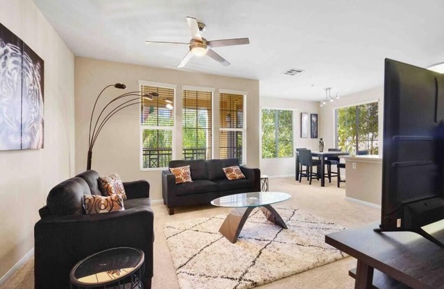 Cozy 2-BD/2BA Apt! 5Mins to Disney! Angel stadium! Honda Center! The Outlets!