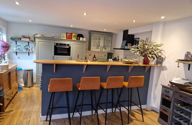 🏡 Cozy 2-Bedroom Home | Comfort, Convenience & Style