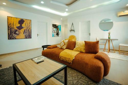 Cozy 2Bed with Mini Pool & Outdoor Lounge in Lagos