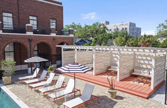 Cozy 2BR Retreat Near Bourbon Street