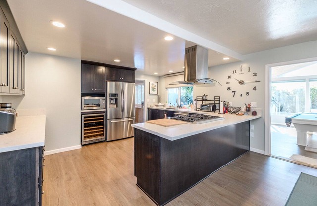 Cozy 4Bd/3Bth home w/BBQ, near Disney & Knott's